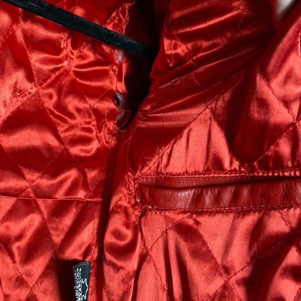 Small red leather jacket - Picture 5 of 6